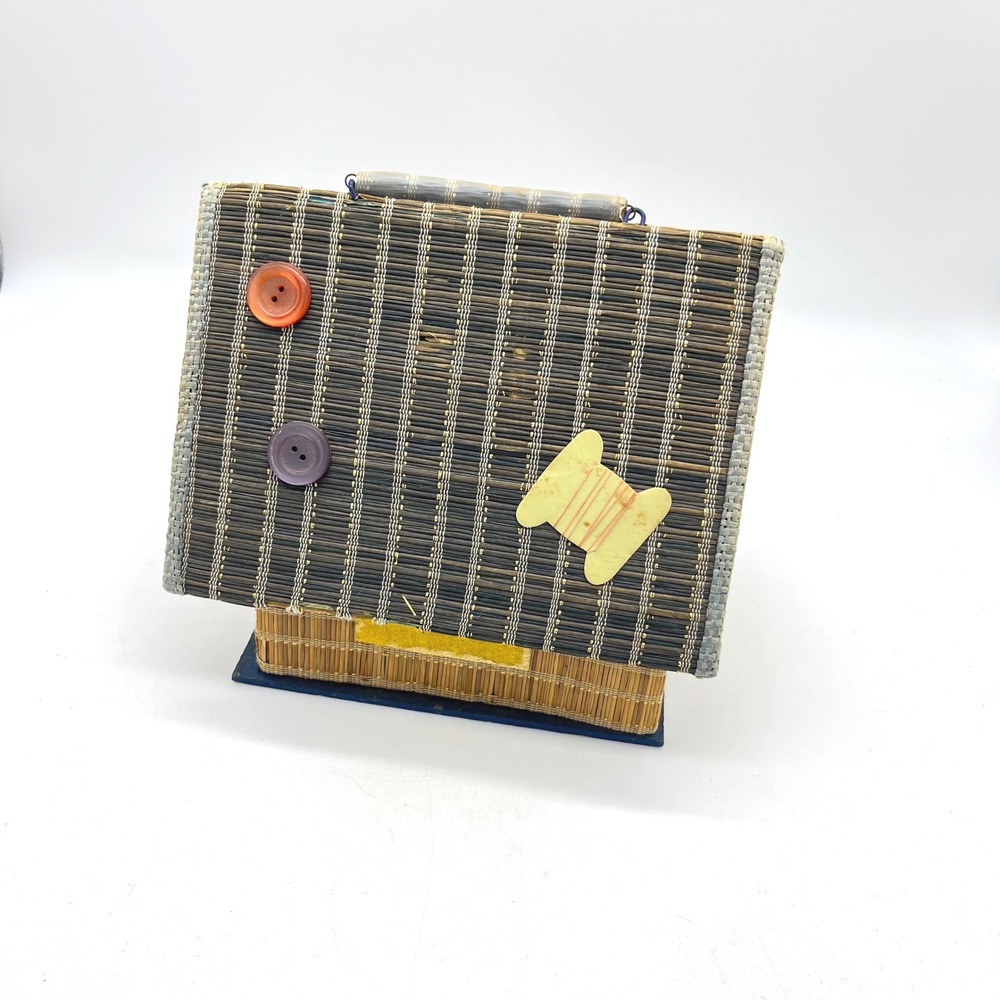 Vintage Woven Straw Cottage Sewing Basket Pincushion Box Japan Mid Century - Picture 5 of 12